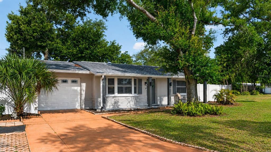 For Sale: $489,000 (3 beds, 2 baths, 1412 Square Feet)