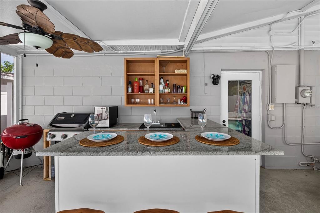 For Sale: $489,000 (3 beds, 2 baths, 1412 Square Feet)
