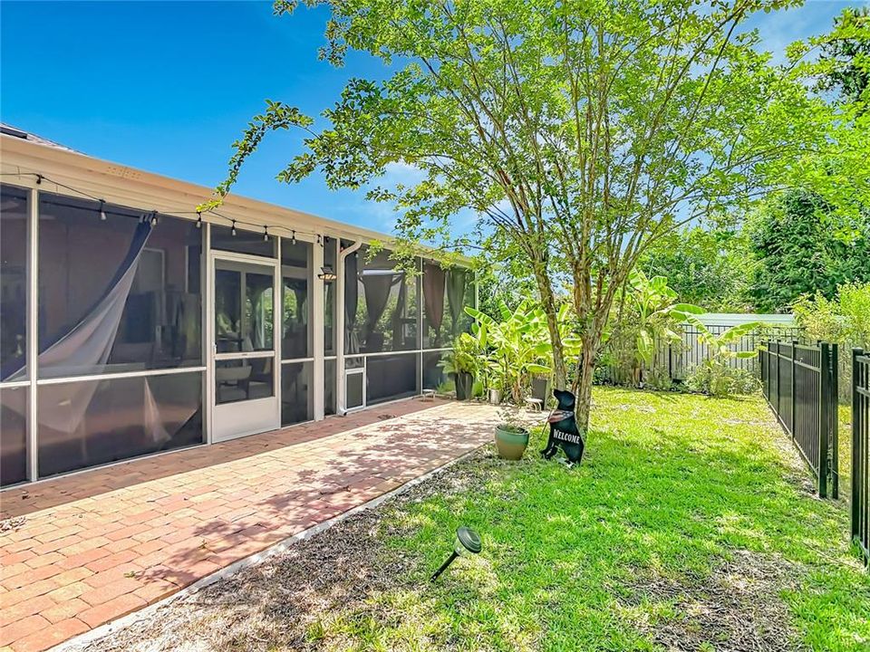 For Sale: $425,000 (3 beds, 2 baths, 2246 Square Feet)