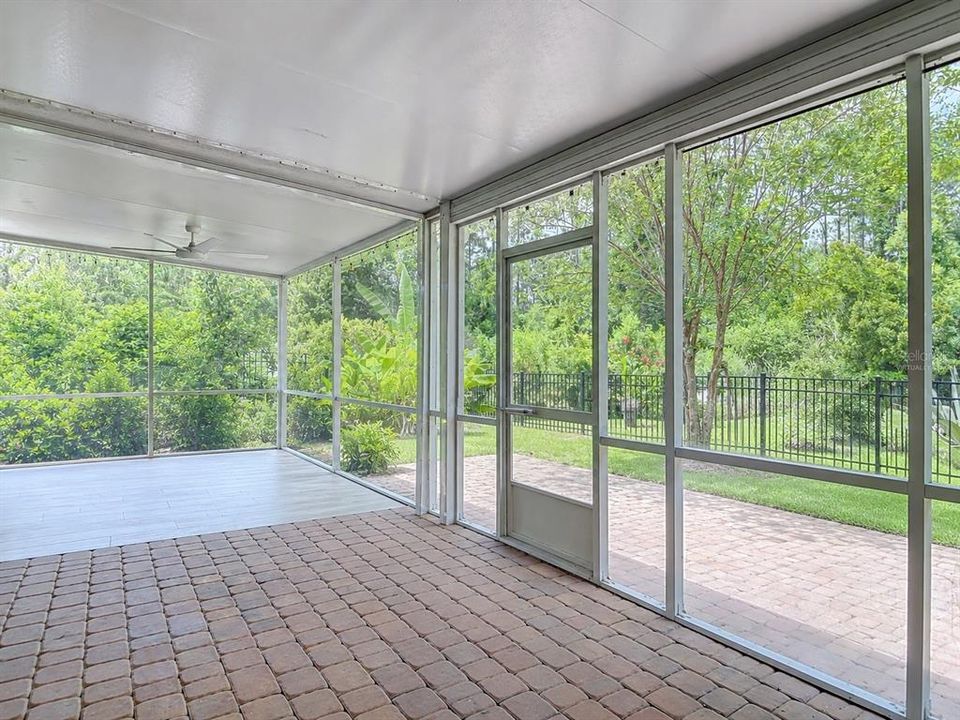 For Sale: $425,000 (3 beds, 2 baths, 2246 Square Feet)