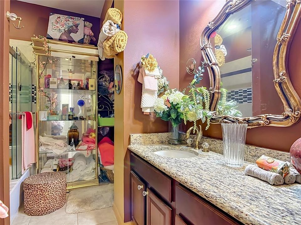 For Sale: $425,000 (3 beds, 2 baths, 2246 Square Feet)