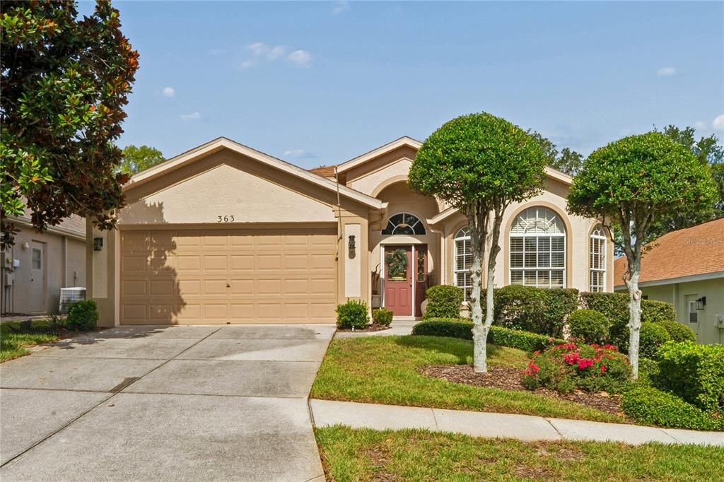 For Sale: $299,000 (3 beds, 2 baths, 1975 Square Feet)