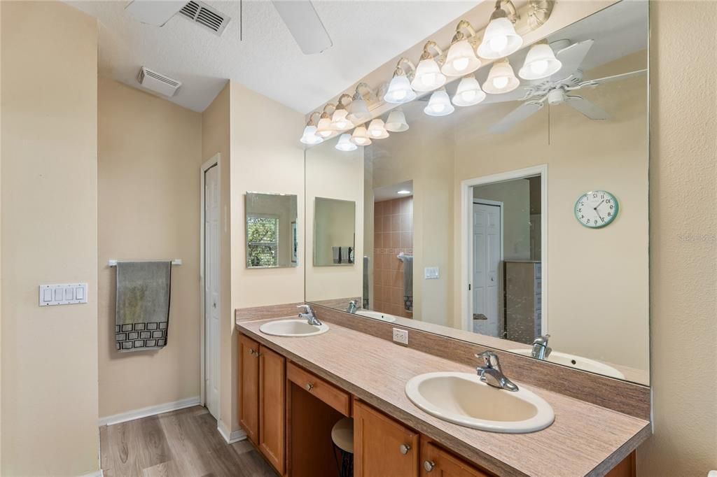 For Sale: $299,000 (3 beds, 2 baths, 1975 Square Feet)