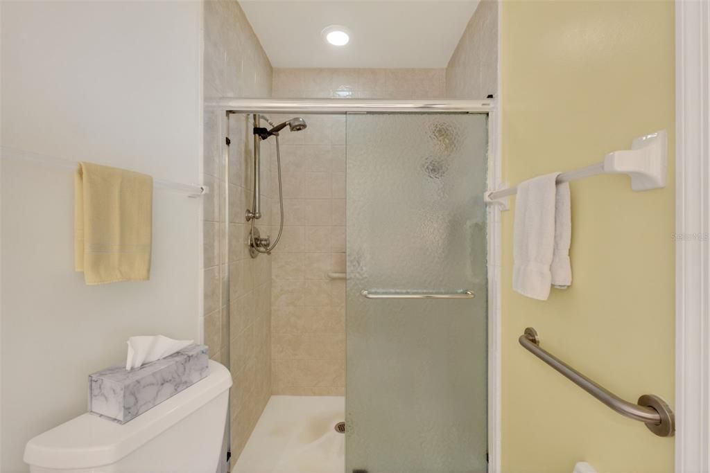 En Venta: $435,900 (3 camas, 2 baños, 1757 Pies cuadrados)