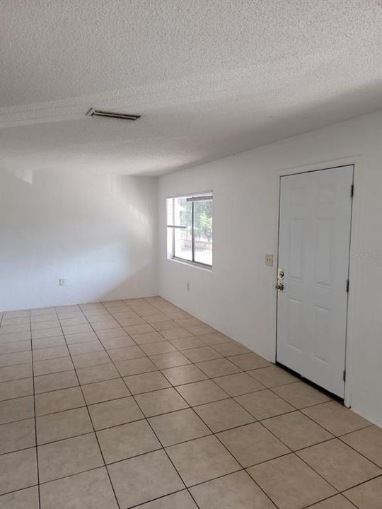 En Renta: $975 (2 camas, 1 baños, 900 Pies cuadrados)