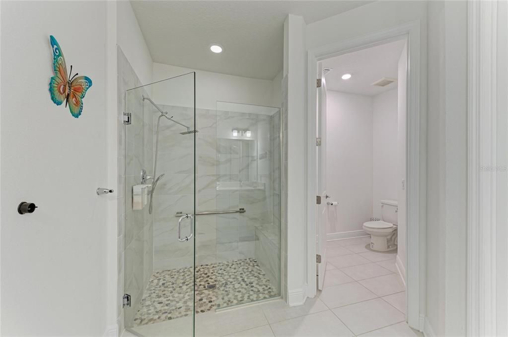En Venta: $400,000 (2 camas, 2 baños, 1672 Pies cuadrados)