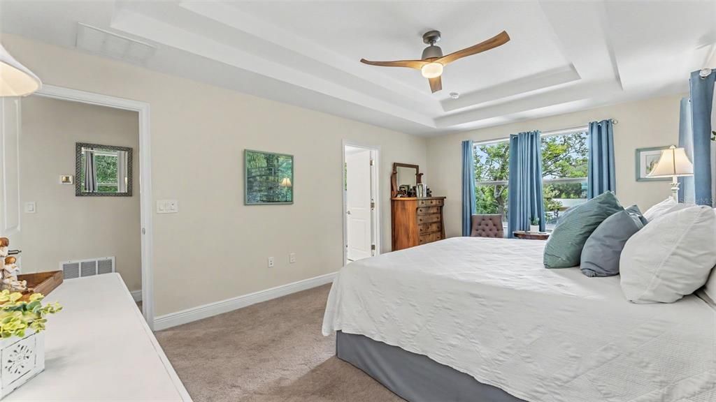 For Sale: $749,900 (4 beds, 3 baths, 2272 Square Feet)