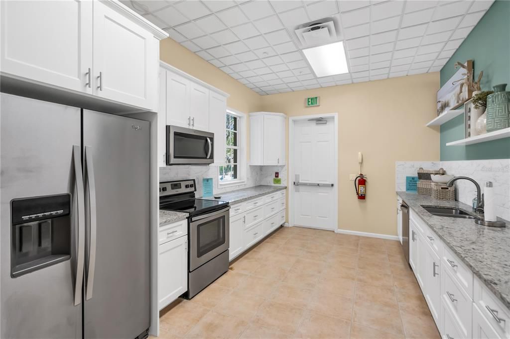 For Rent: $4,400 (2 beds, 2 baths, 1798 Square Feet)