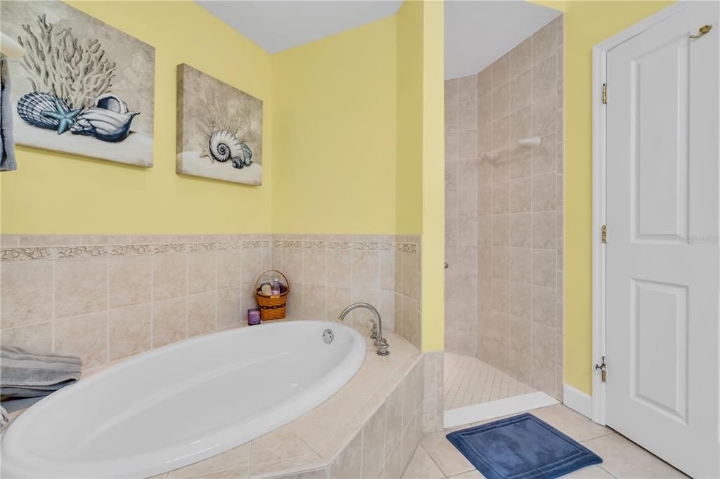 For Rent: $4,400 (2 beds, 2 baths, 1798 Square Feet)