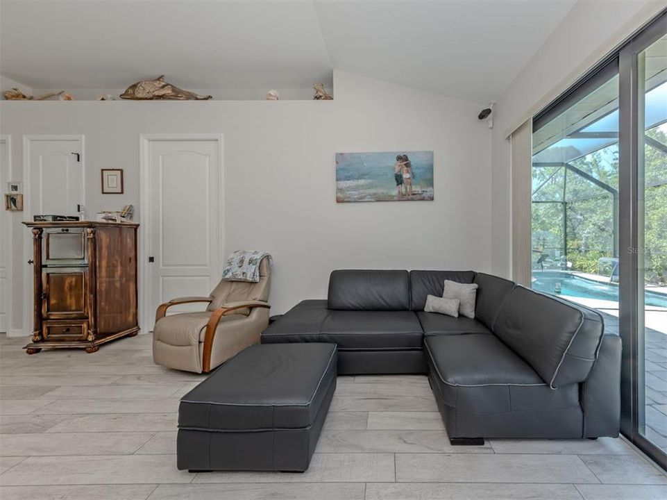 En Venta: $624,900 (3 camas, 2 baños, 1850 Pies cuadrados)