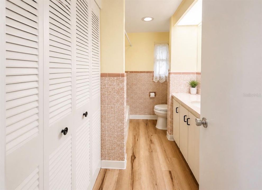 En Venta: $365,000 (3 camas, 2 baños, 1580 Pies cuadrados)