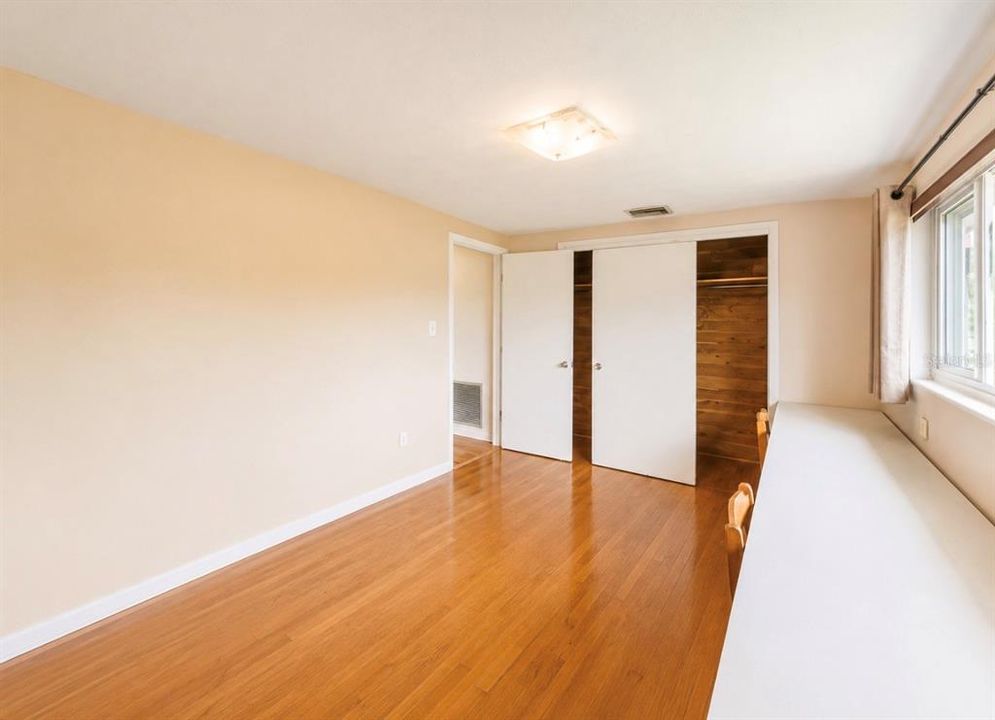 En Venta: $365,000 (3 camas, 2 baños, 1580 Pies cuadrados)