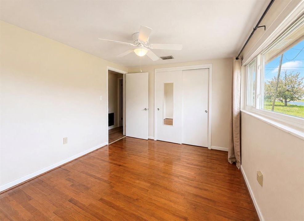 En Venta: $365,000 (3 camas, 2 baños, 1580 Pies cuadrados)