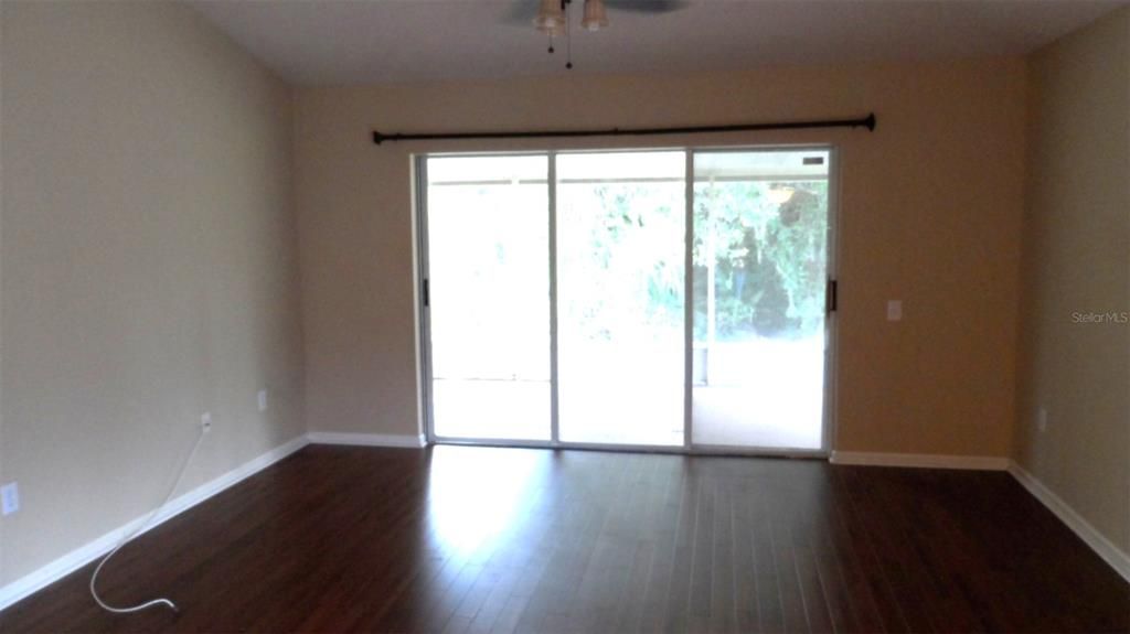 En Renta: $2,500 (4 camas, 2 baños, 1956 Pies cuadrados)