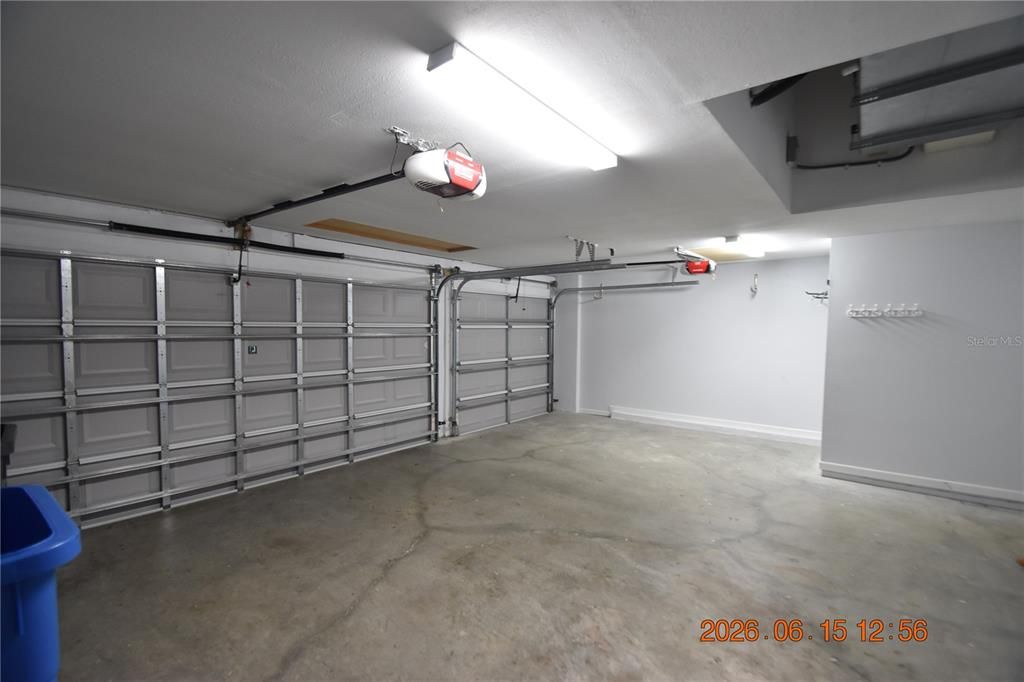 For Rent: $2,895 (3 beds, 2 baths, 2041 Square Feet)