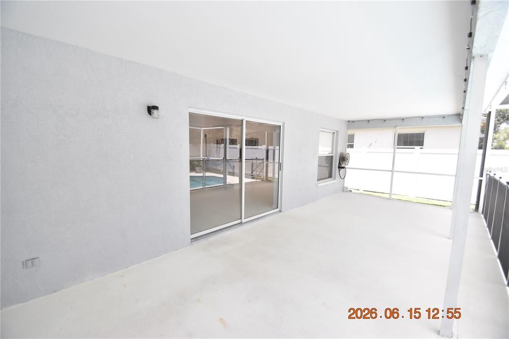 For Rent: $2,895 (3 beds, 2 baths, 2041 Square Feet)