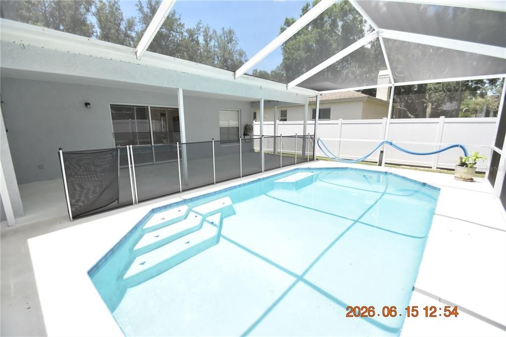 For Rent: $2,895 (3 beds, 2 baths, 2041 Square Feet)