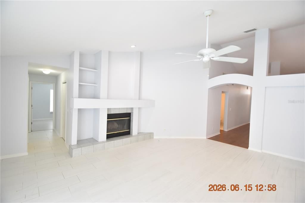 For Rent: $2,895 (3 beds, 2 baths, 2041 Square Feet)