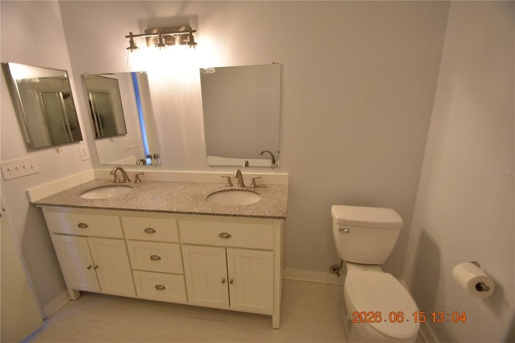 For Rent: $2,895 (3 beds, 2 baths, 2041 Square Feet)