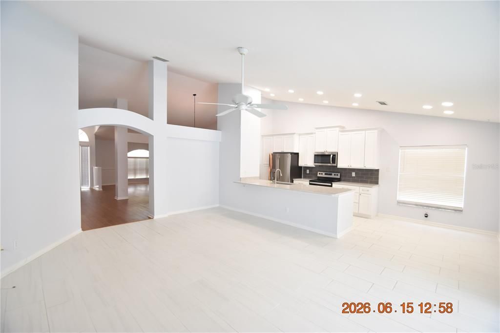 For Rent: $2,895 (3 beds, 2 baths, 2041 Square Feet)