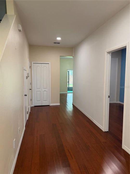 For Sale: $345,999 (3 beds, 2 baths, 1829 Square Feet)
