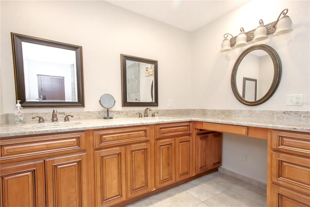 For Sale: $525,000 (3 beds, 2 baths, 2109 Square Feet)