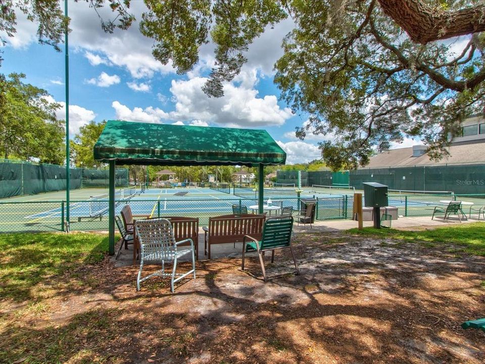 For Sale: $365,000 (2 beds, 2 baths, 1883 Square Feet)