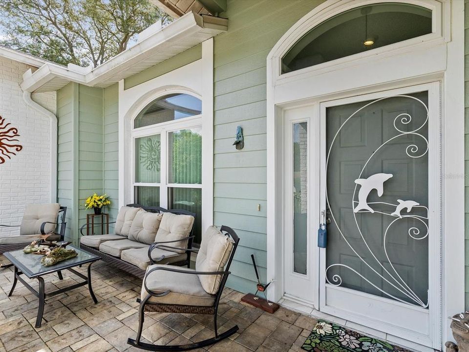 For Sale: $365,000 (2 beds, 2 baths, 1883 Square Feet)
