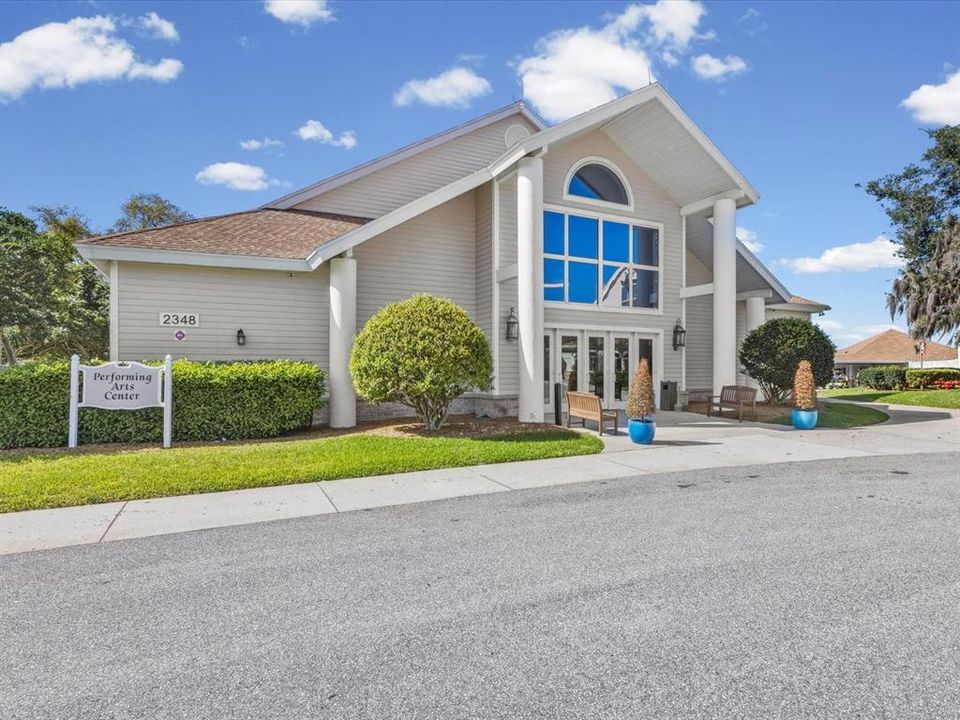 For Sale: $365,000 (2 beds, 2 baths, 1883 Square Feet)
