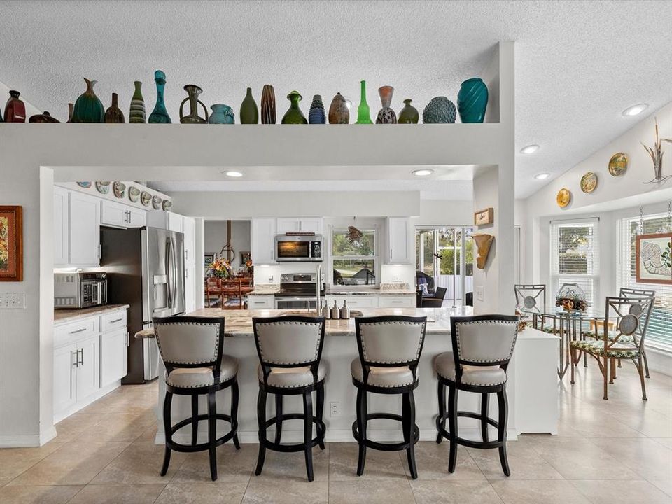 For Sale: $365,000 (2 beds, 2 baths, 1883 Square Feet)