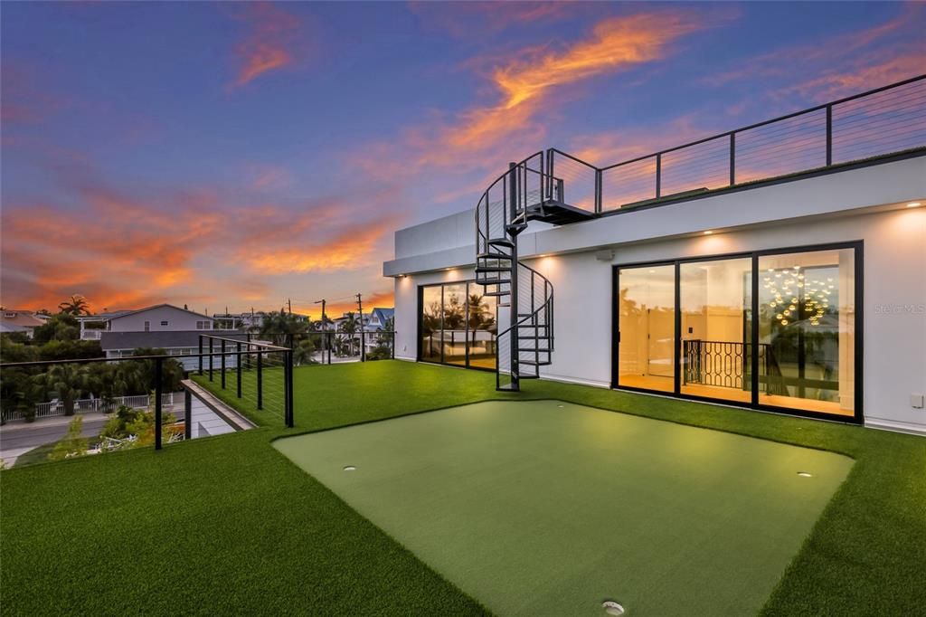 For Sale: $8,995,000 (5 beds, 5 baths, 3700 Square Feet)