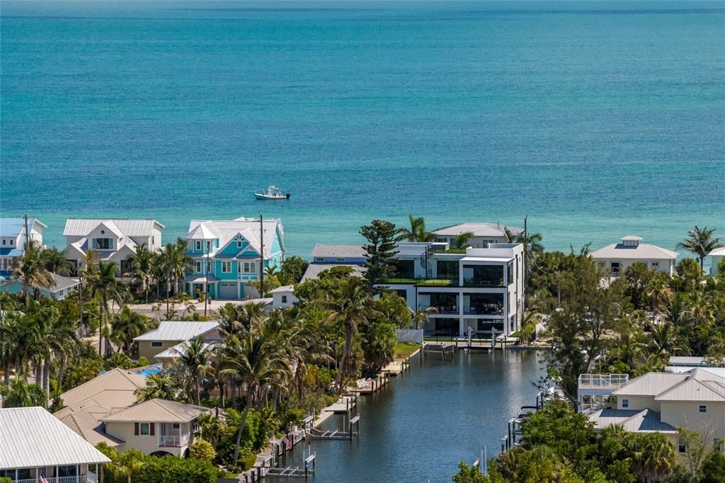For Sale: $8,995,000 (5 beds, 5 baths, 3700 Square Feet)