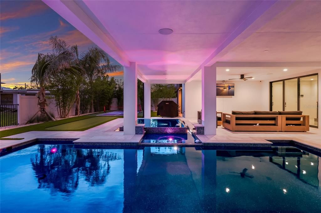 For Sale: $8,995,000 (5 beds, 5 baths, 3700 Square Feet)