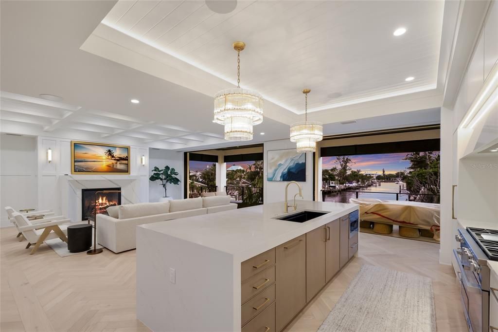 For Sale: $8,995,000 (5 beds, 5 baths, 3700 Square Feet)