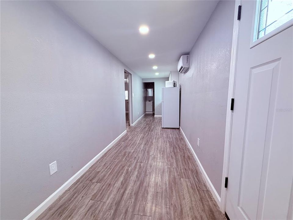 В аренду: $1,700 (2 спален, 1 ванн, 400 Квадратных фут)