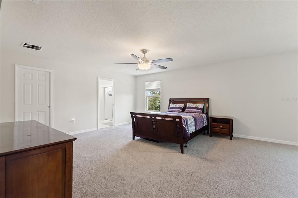 For Rent: $4,500 (4 beds, 2 baths, 3297 Square Feet)