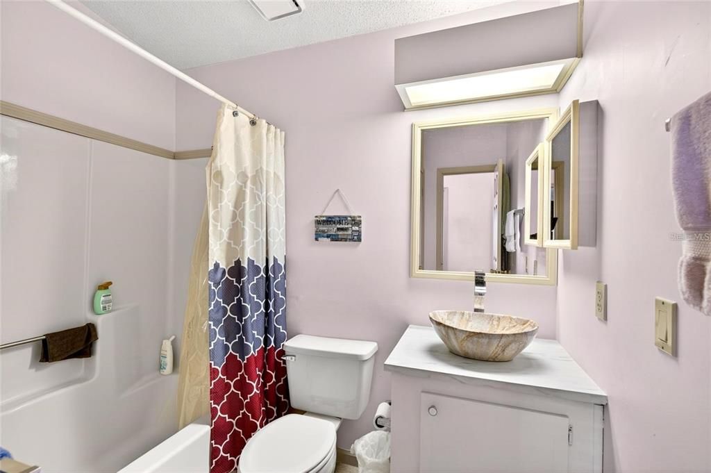 For Rent: $3,000 (2 beds, 2 baths, 1346 Square Feet)