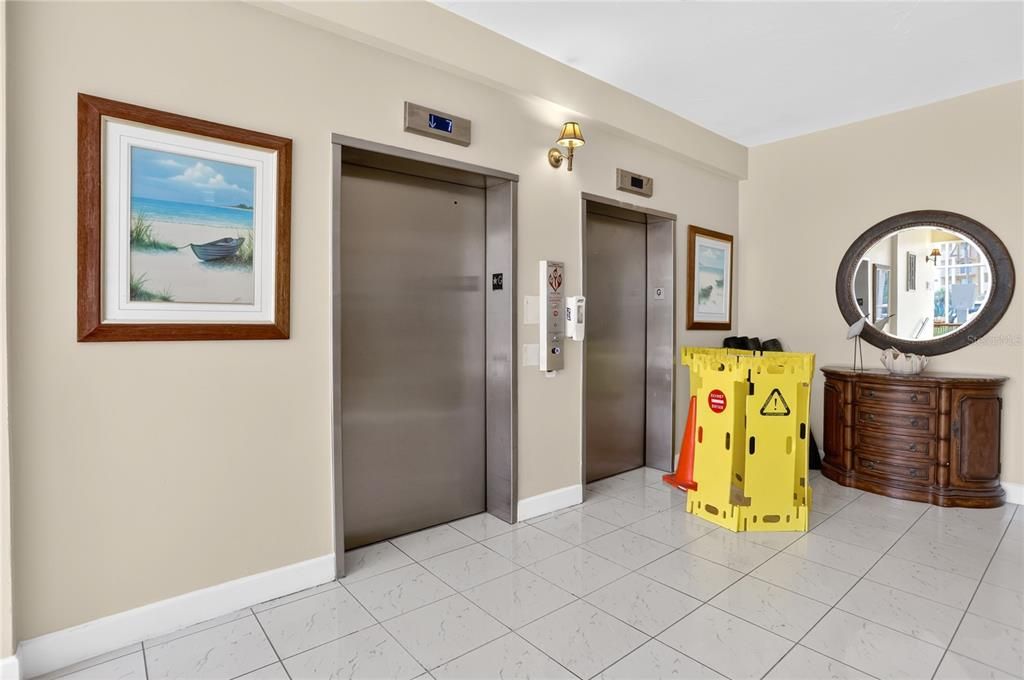For Sale: $925,000 (3 beds, 3 baths, 2337 Square Feet)