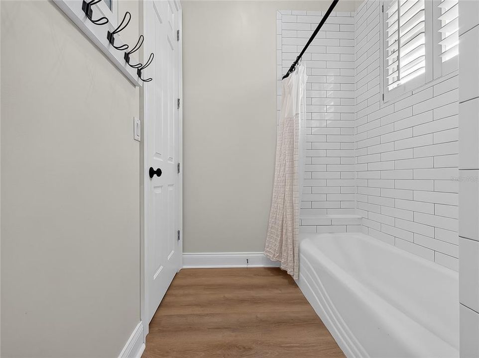 For Sale: $915,000 (4 beds, 3 baths, 3365 Square Feet)