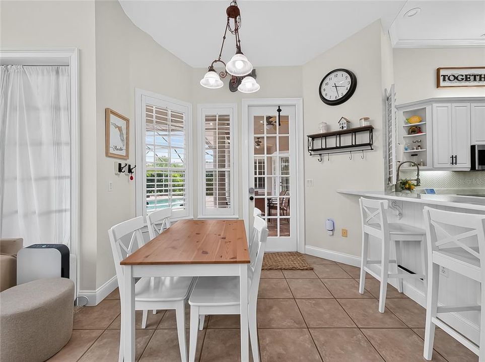 For Sale: $915,000 (4 beds, 3 baths, 3365 Square Feet)