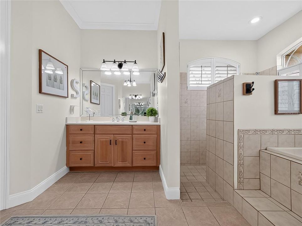 For Sale: $915,000 (4 beds, 3 baths, 3365 Square Feet)