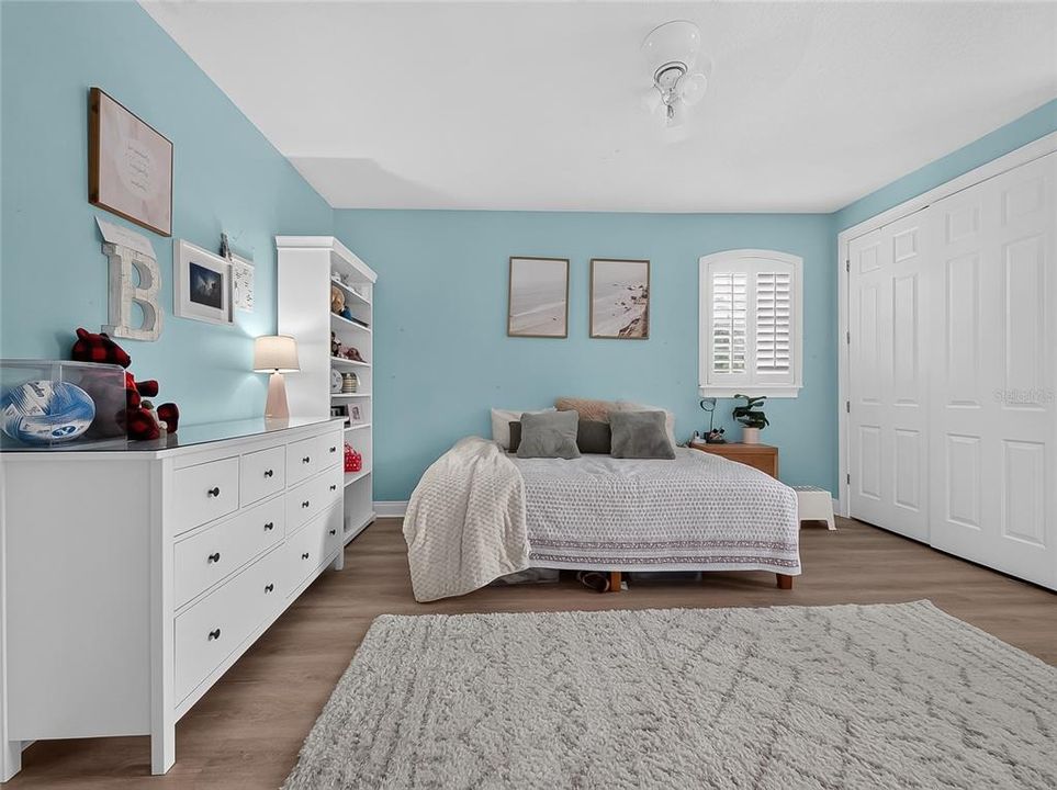For Sale: $915,000 (4 beds, 3 baths, 3365 Square Feet)