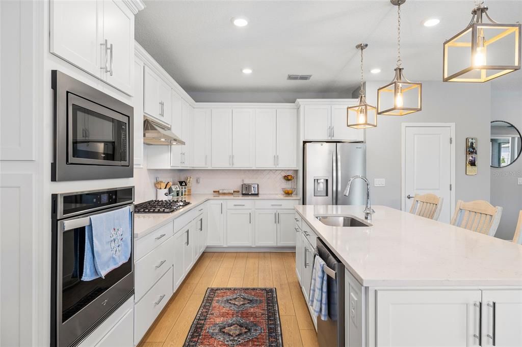 For Sale: $635,000 (5 beds, 4 baths, 3443 Square Feet)