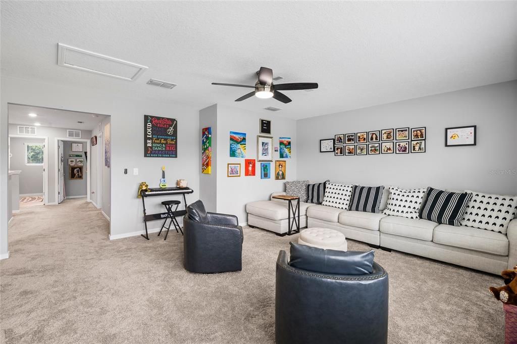 For Sale: $635,000 (5 beds, 4 baths, 3443 Square Feet)