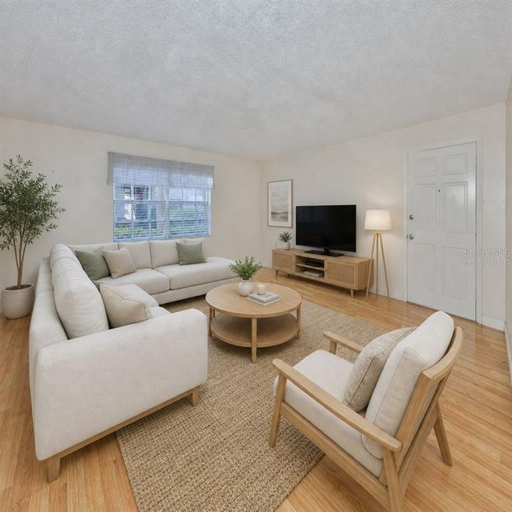 For Sale: $199,900 (2 beds, 1 baths, 1000 Square Feet)