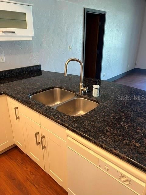 For Rent: $1,425 (2 beds, 2 baths, 1123 Square Feet)