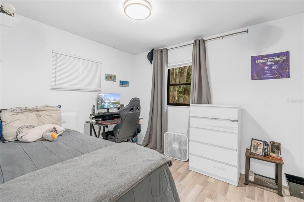 For Sale: $315,000 (3 beds, 2 baths, 1228 Square Feet)