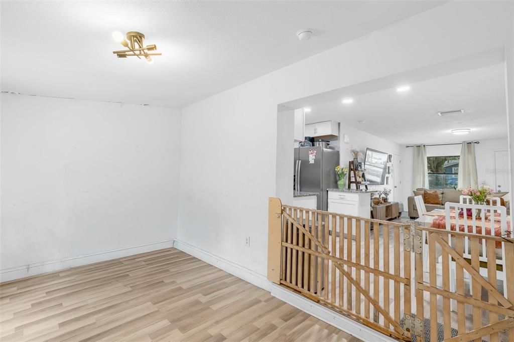 For Sale: $315,000 (3 beds, 2 baths, 1228 Square Feet)