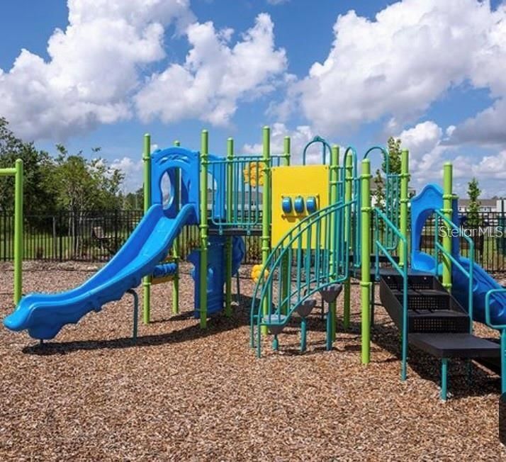 For Rent: $1,690 (2 beds, 2 baths, 1350 Square Feet)