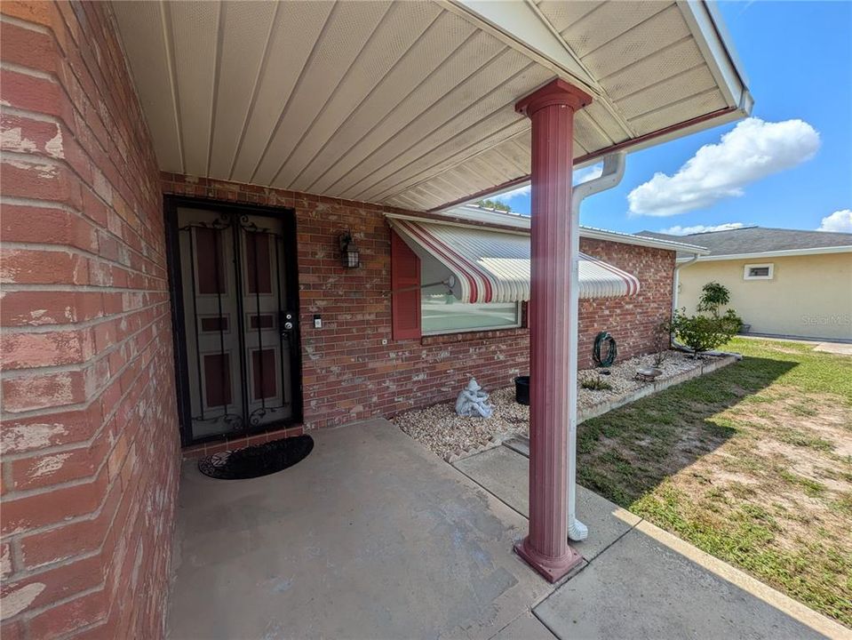 En Venta: $264,999 (2 camas, 2 baños, 1068 Pies cuadrados)